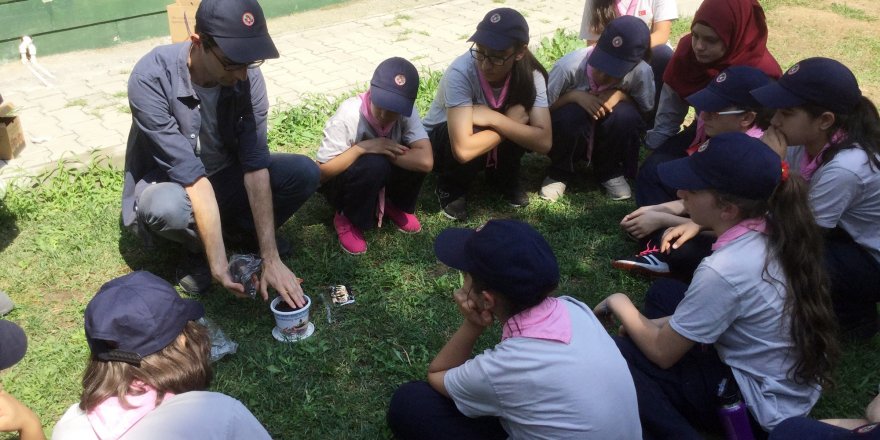 Genç izcilere doğal tarım eğitimi veriliyor
