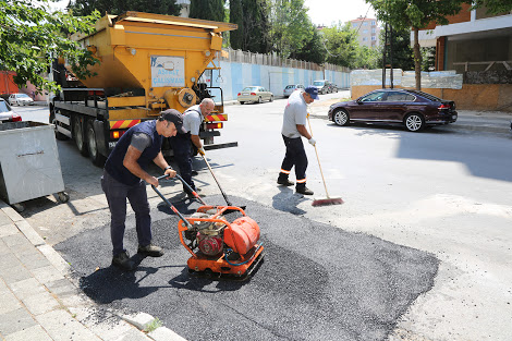 Altyapı çalışmaları aralıksız sürüyor