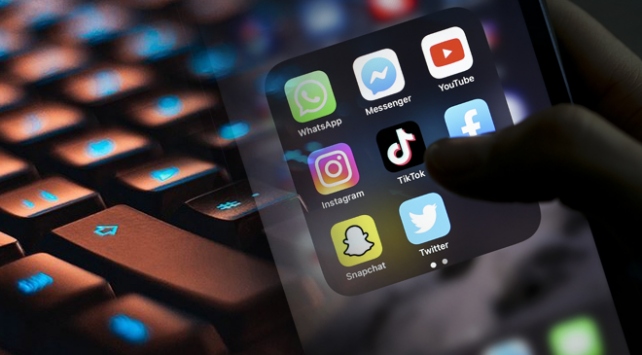 Araştırmacılar ortaya çıkardı: Sosyal medya uygulamaları kullanıcıları izliyor