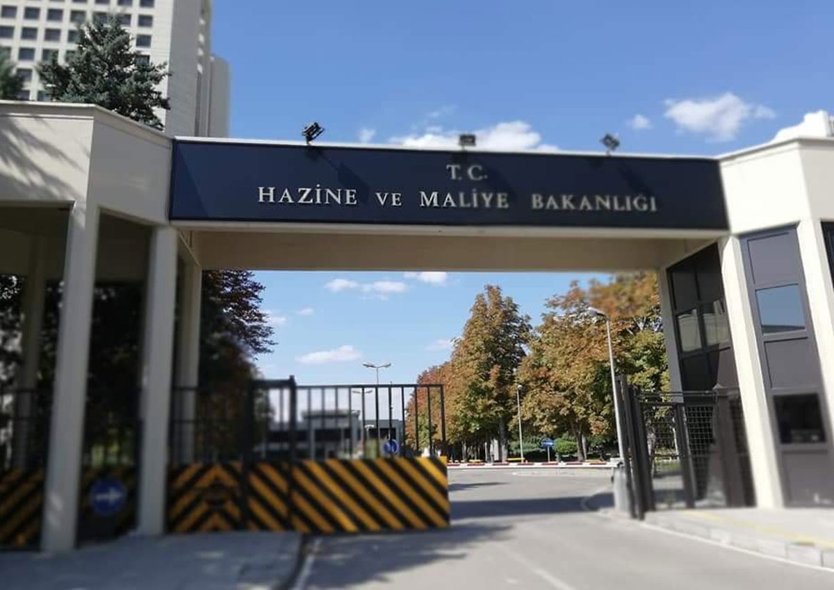 Hazine ve Maliye Bakanlığı 40 uzman yardımcısı alacak