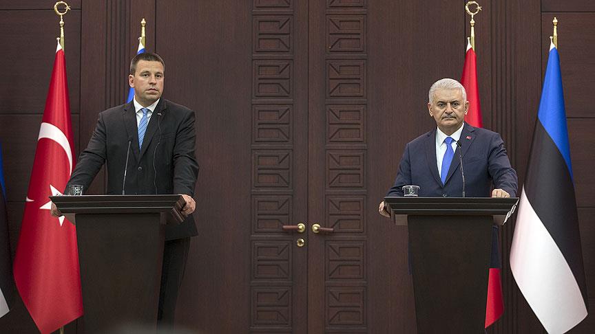 "Türkiye, Avrupa için büyük bir fedakarlığı gerçekleştiriyor"