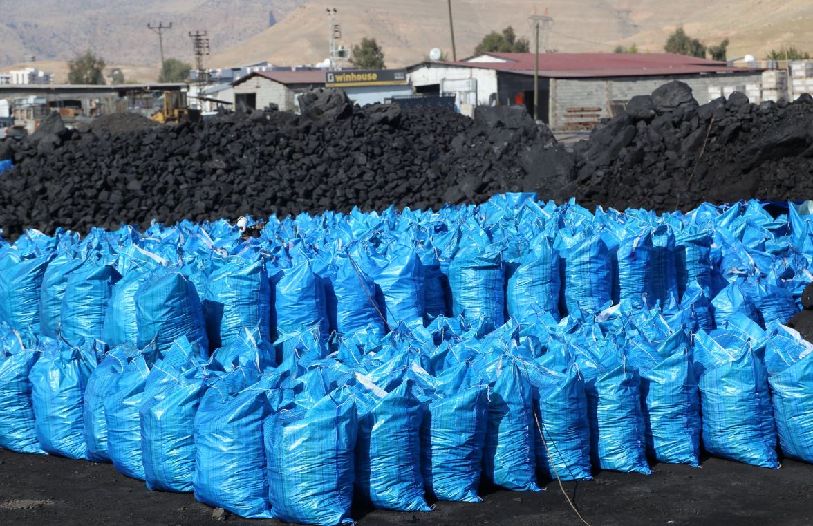 Kömür fiyatlarında rekor artış. Vatandaşlar ne yakacak