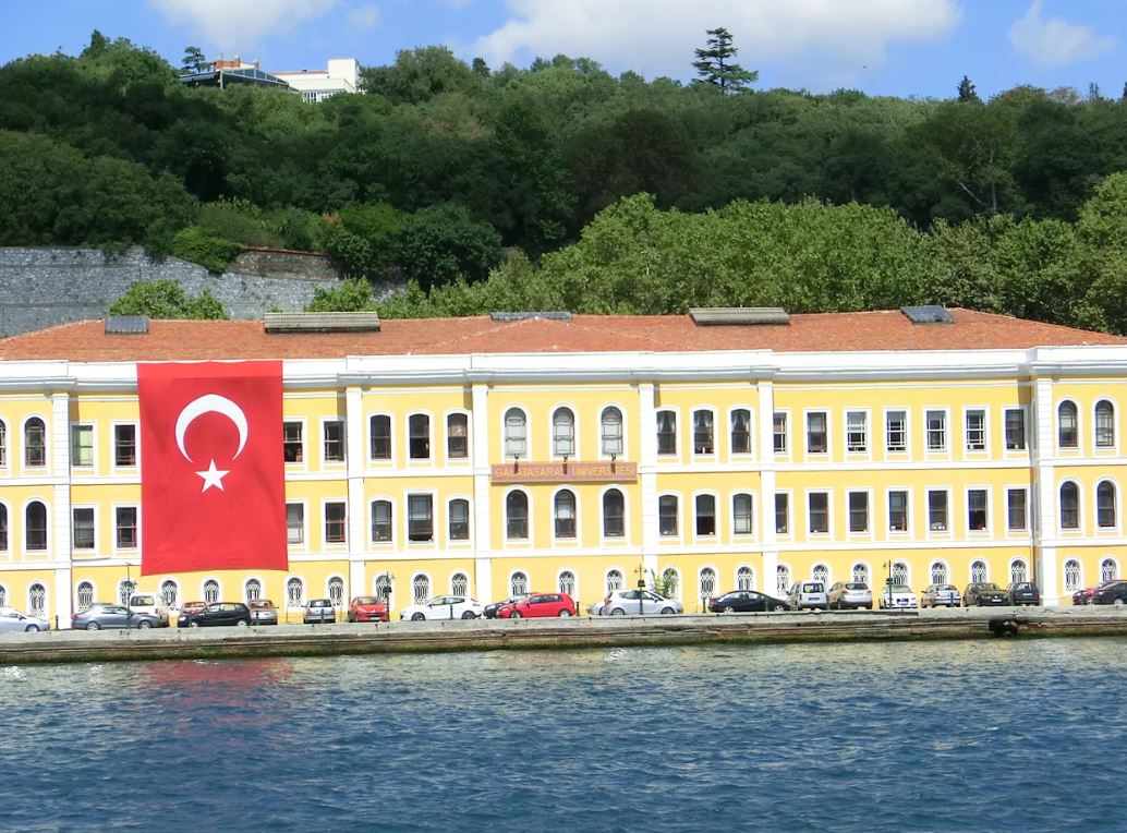 Galatasaray Üniversitesi öğretim üyesi alacak