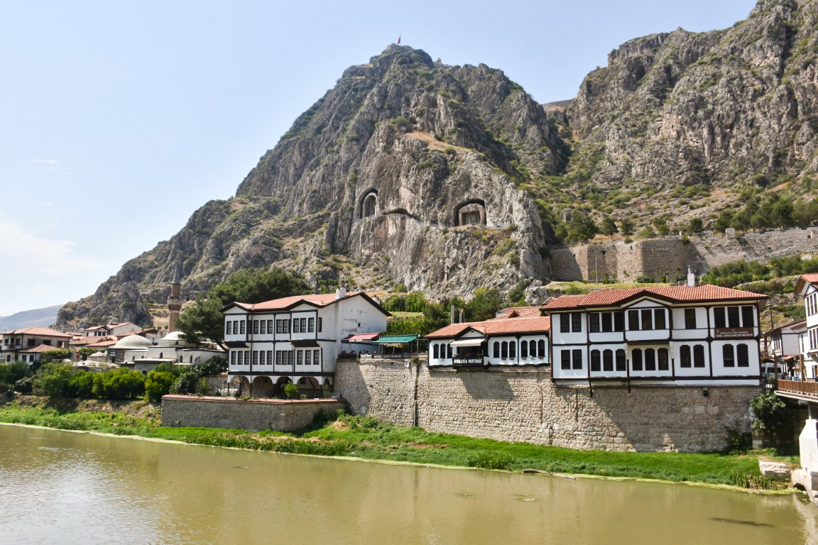 Amasya'da icradan satılık tarla