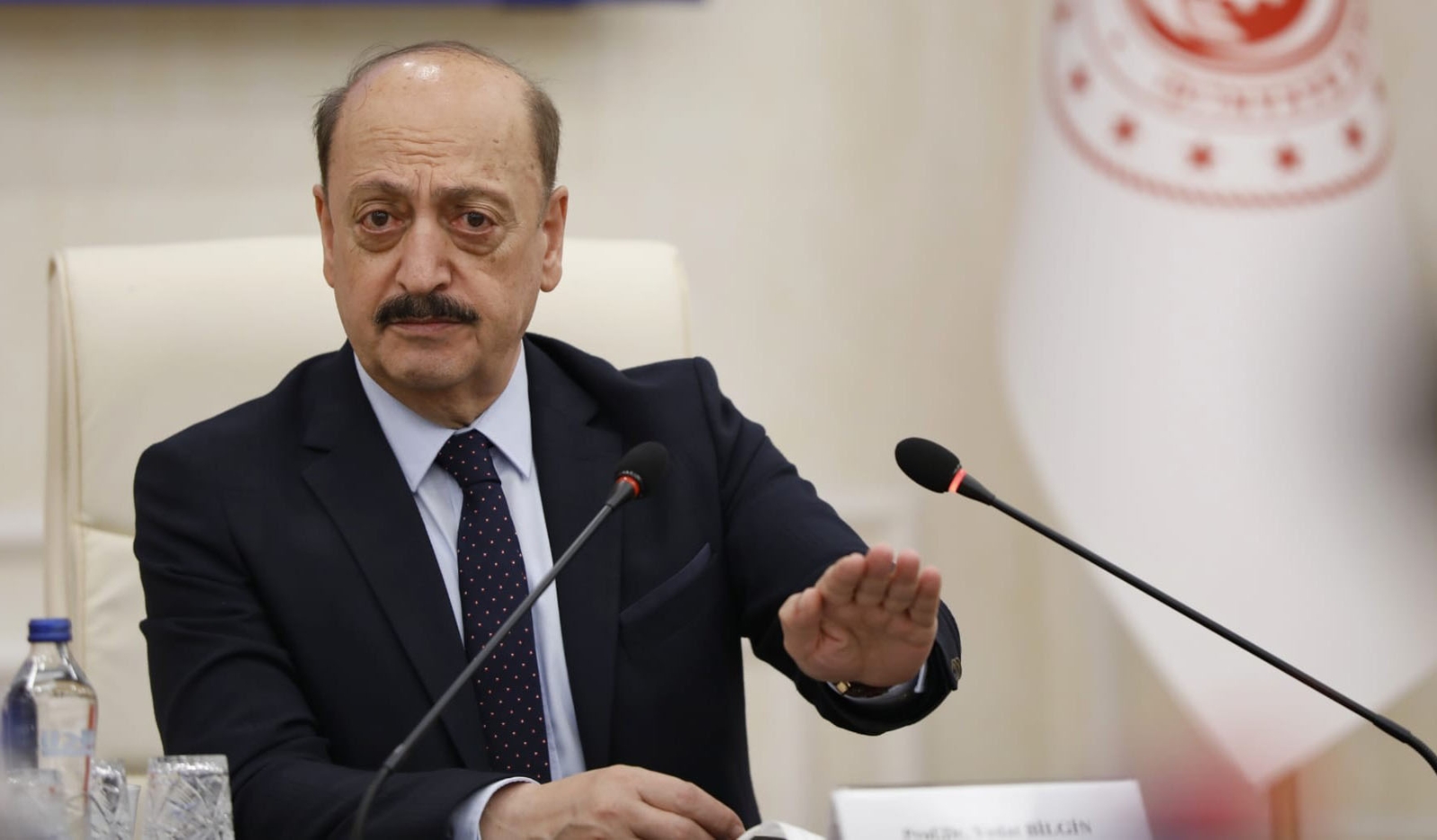 Çalışma ve Sosyal Güvenlik Bakanı Vedat Bilgin'den asgari ücret çıkışı