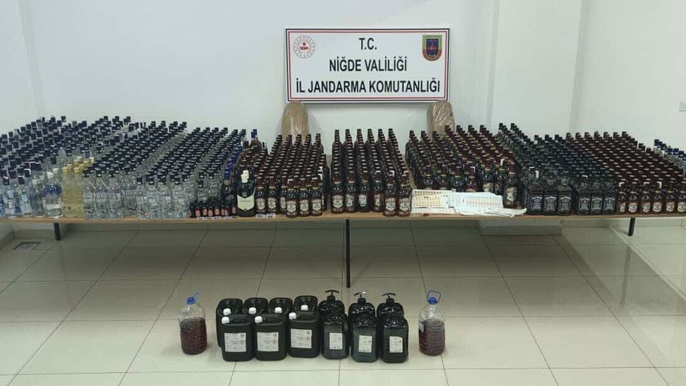 Jandarma operasyonunda 620 litre sahte alkol ele geçirildi
