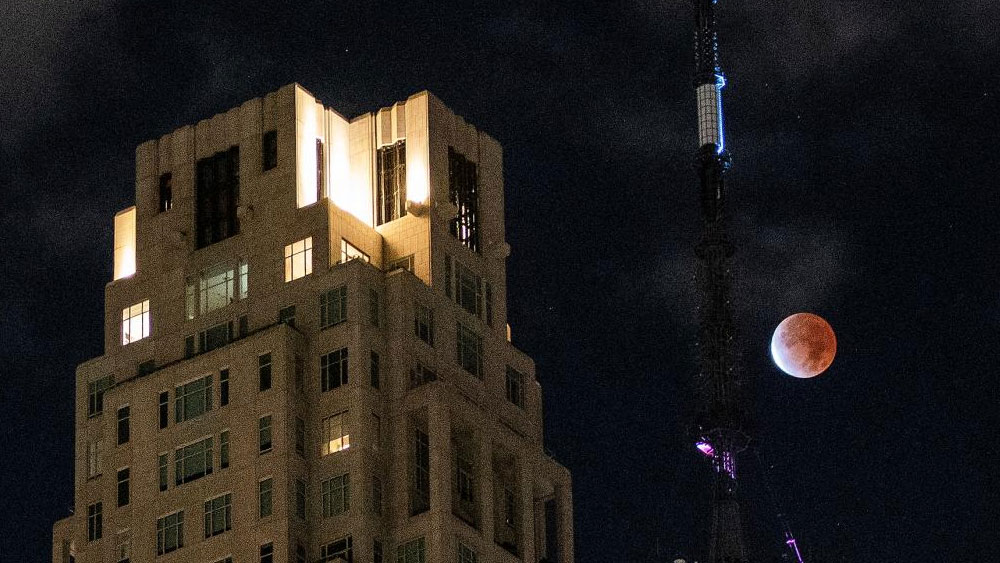 Kanlı Ay tutulması yarın olacak