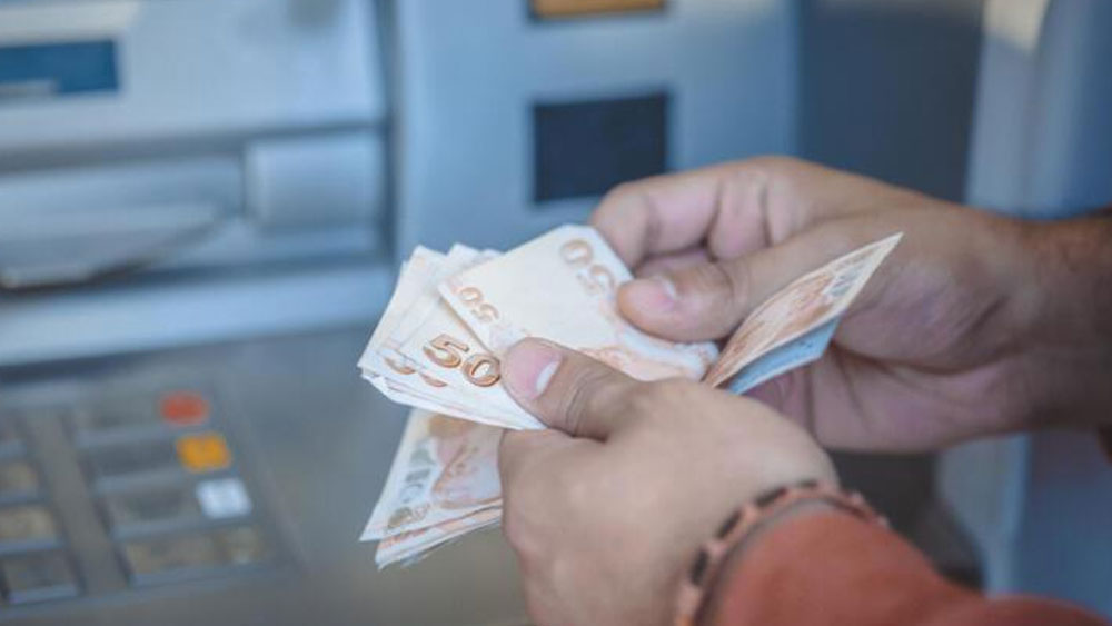 Yaşlı ve engelli aylıkları hesaplara yatırıldı