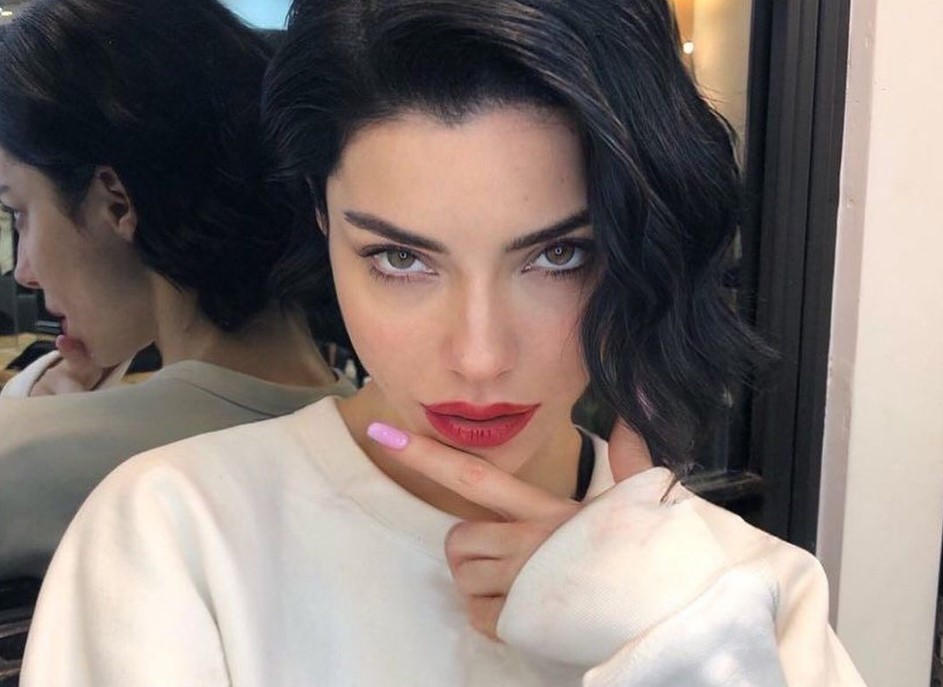 Merve Boluğur yine isyan etti