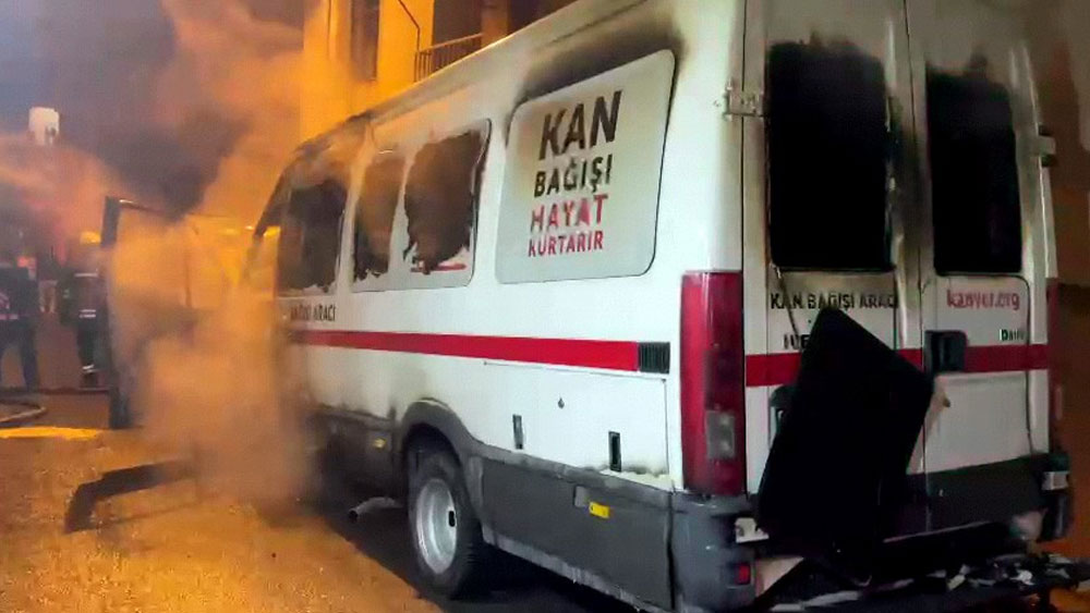 Yozgat'ta kan bağışı minibüs alevlere teslim oldu