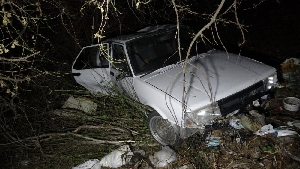 Kastamonu’da otomobil 40 metrelik uçuruma yuvarlandı: 2 yaralı