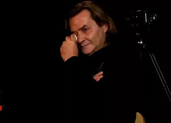 Armağan Çağlayan gözyaşlarına boğuldu. Akciğer kanserine yakalanmıştı