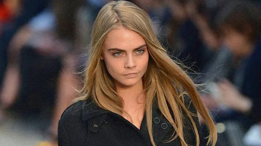 İngiliz model  Cara Delevingne'nin günlük kazancını duyanlar küçük dilini yutuyor