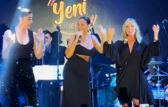 Hülya Avşar'ın sahnesinde olay vardı