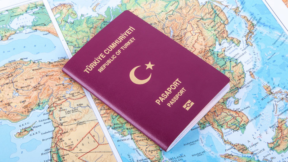 Fiyatları dudak uçuklatıyor: İşte 2023 pasaport harç ve defter bedeli!