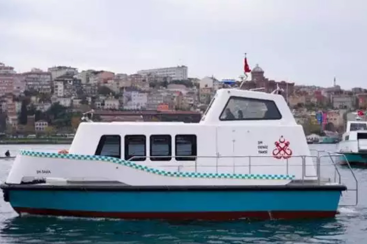 Çevre dostu deniz taksiler suya iniyor