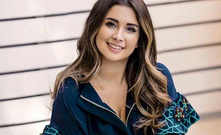 Buse Terim'in 20 bin liralık ayakkabısı sosyal medyada alay konusu oldu