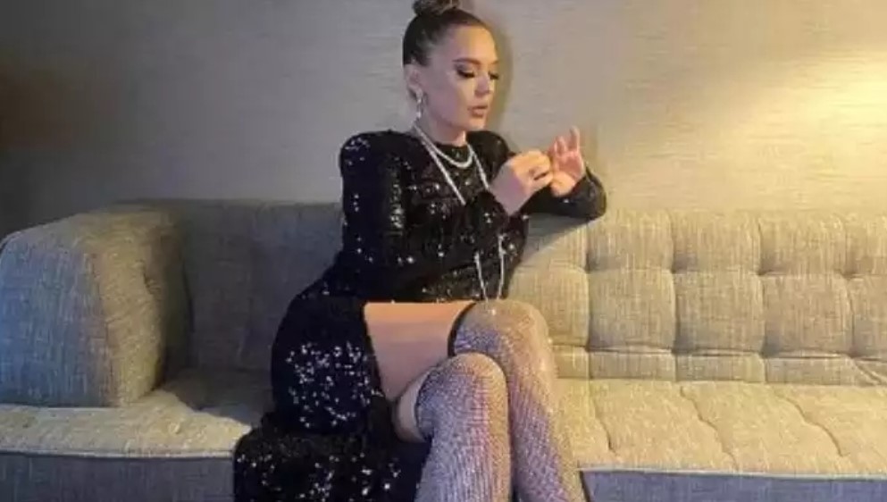 Demet Akalın iki salataya ödediği paraya isyan etti