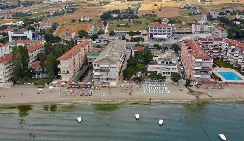 Büyükçekmece'de okul arazisi satışa çıkarıldı