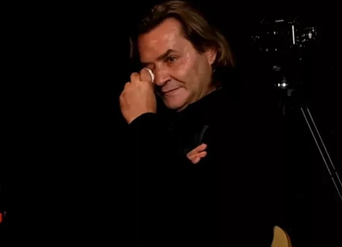 Armağan Çağlayan hakkında çıkan 'öldü' haberlerine isyan etti