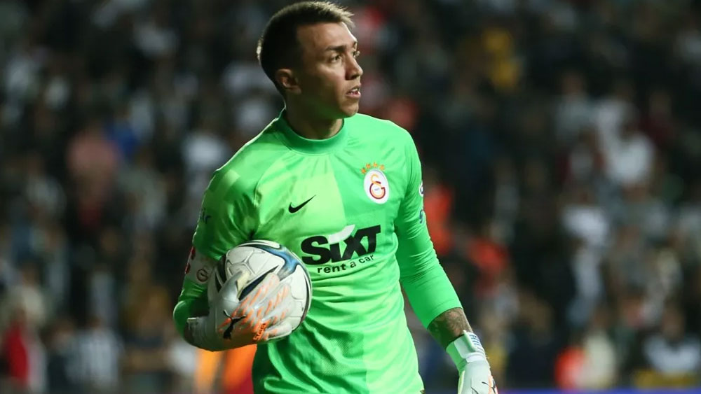 El Pais yazdı! Fernando Muslera Fenerbahçe'de derbisinde...