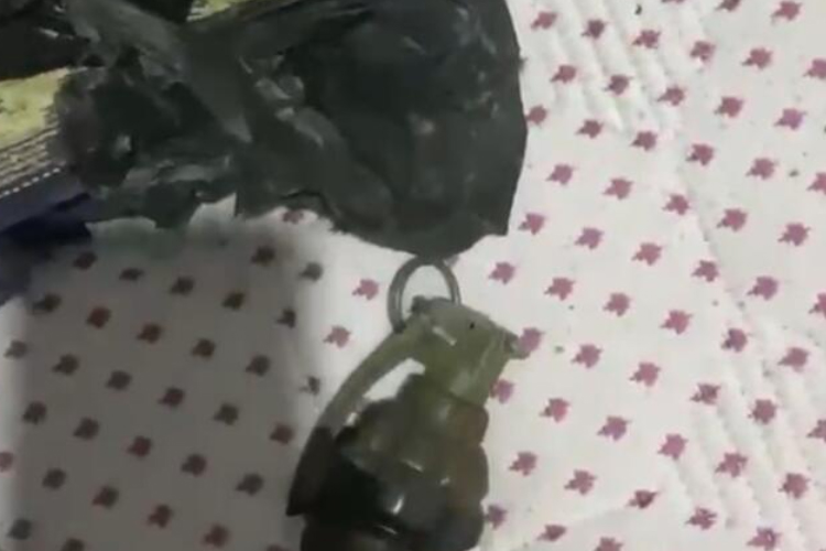 Ruhsatsız silah satanlara operasyon