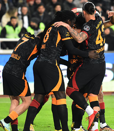 Galatasaray olaylı Sivas deplasmanından çıktı sayılmayan gol gündem yarattı