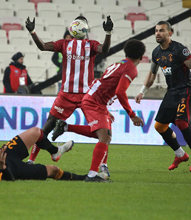 Sivasspor - Galatasaray maçının ardından isyan: EYT'den emekli olsunlar