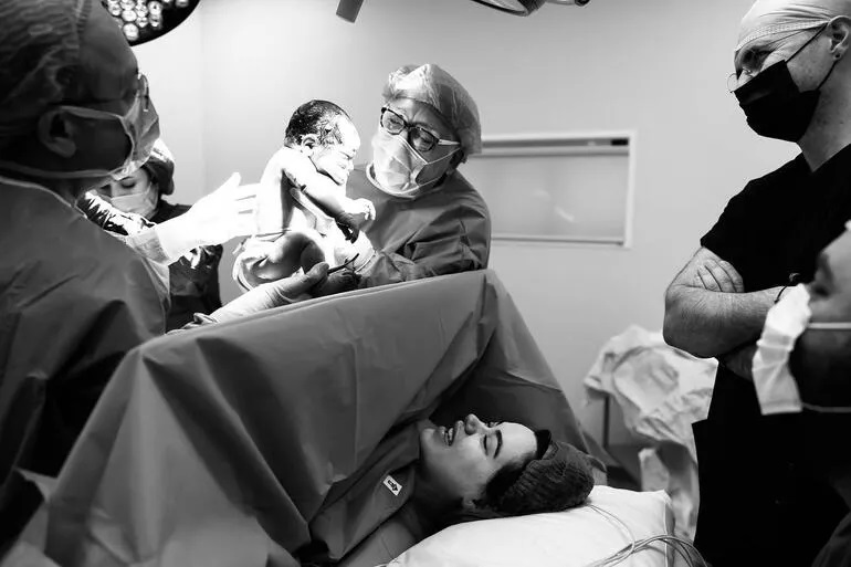 Survivor'ın yıldızı Fatmagül Fakı anne oldu! Doğum anını paylaştı