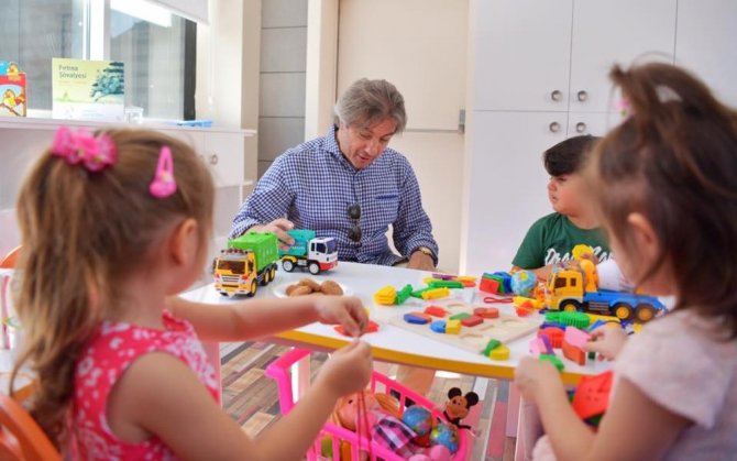 700 öğrenci ders başı yaptı