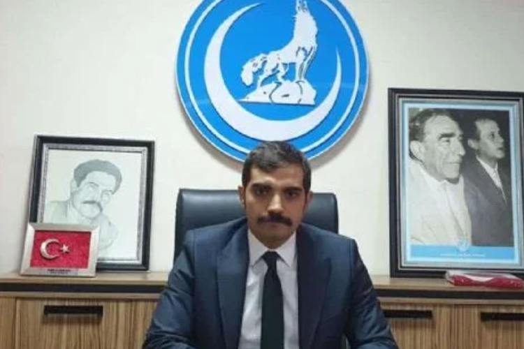 MHP'de peş peşe Sinan Ateş istifaları