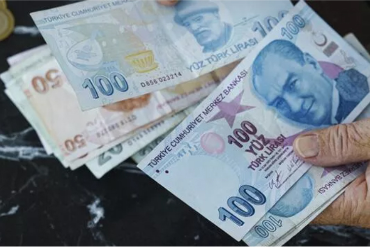 EYT’liler ilk maaş için biraz daha bekleyecek