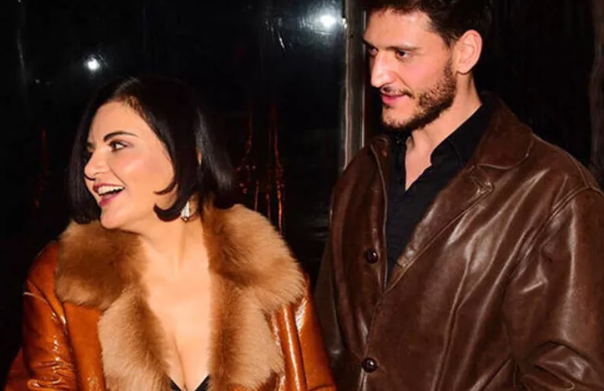 Şarkıcı Göksel ve sevgilisini terk etti