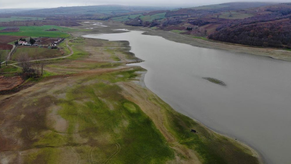 Tekirdağ'da kuraklık tehlikesi: Gölet kuruma noktasında