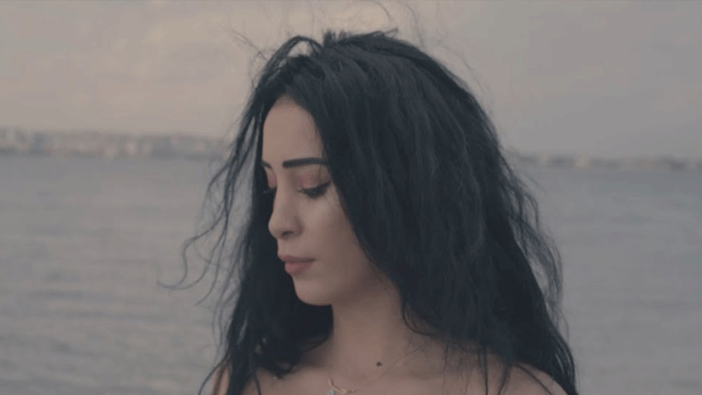 Ünlü şarkıcı eski sevgilisini öldürüp ormana gömdü