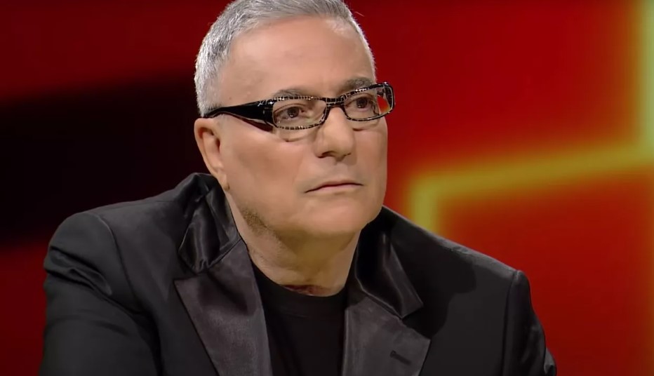 Mehmet Ali Erbil hastaneye kaldırıldı