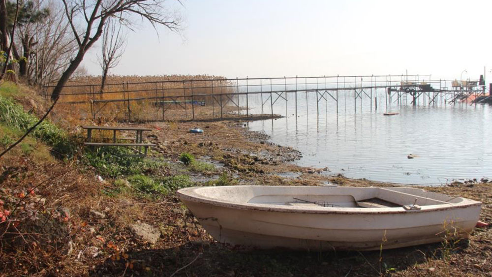 Sapanca Gölü'nde kuraklık çanları çalıyor: 40 metre çekildi