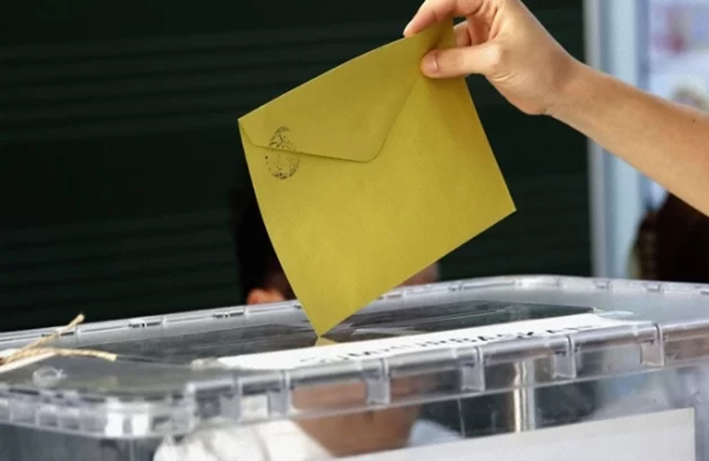 AKP’nin kaleleri birer birer düşüyor