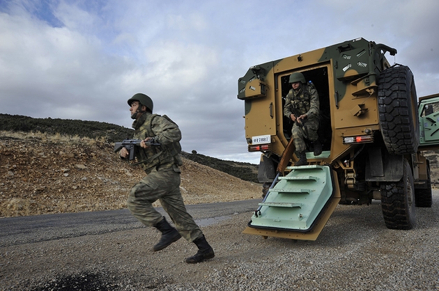 Zırhlı araçlara MİLKAR-5A5 konvoy koruma sistemi