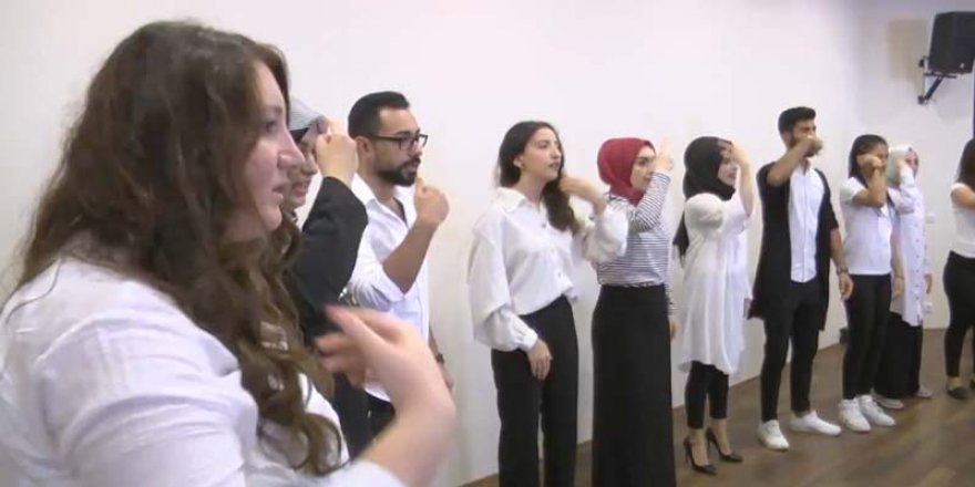 25 kursiyer işaret dili eğitimi aldı