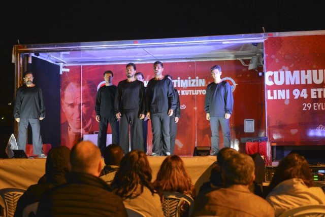 Büyükbakkalköy’de Cumhuriyet coşkusu