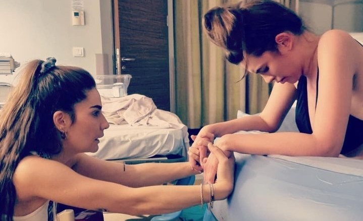 Suda doğum yapan Leyla Lydia Tuğutlu doğum anını paylaştı