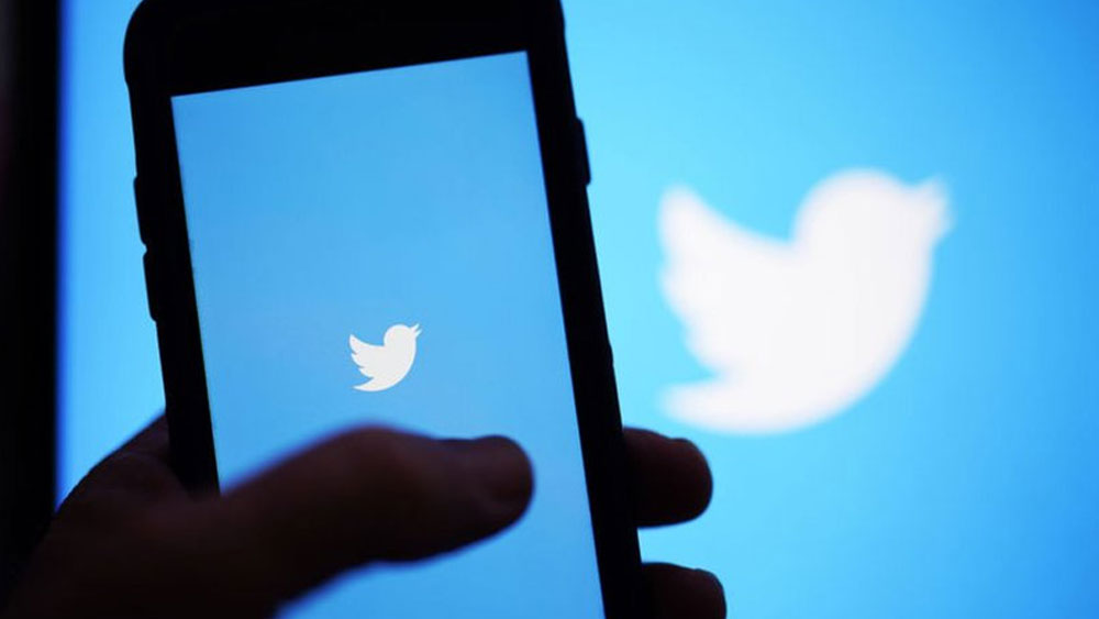 Twitter tepki alan özelliğinde geri adım attı