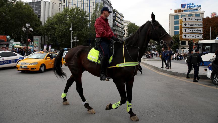 Ankara'da atlı polis dönemi