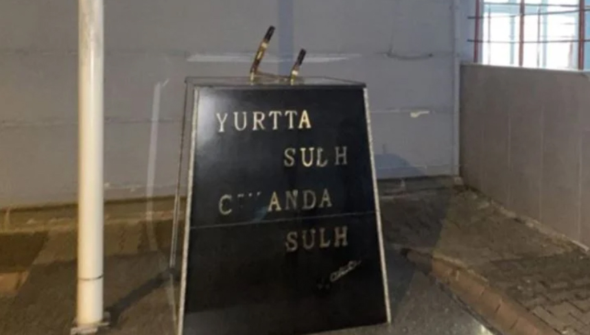 Gericilerin hedefinde yine Atatürk büstleri var