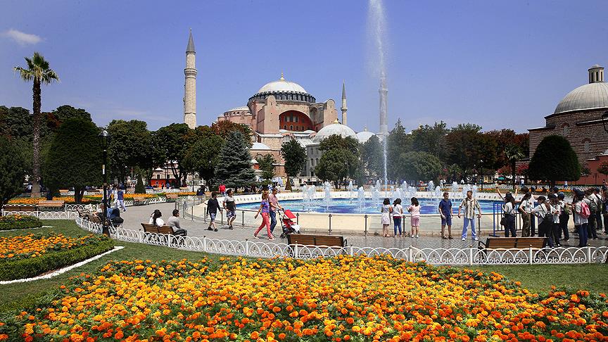 İstanbul'a gelen turist sayısı arttı