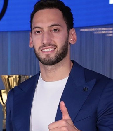 Galatasaray'ın hayalleri suya düştü! Hakan Çalhanoğlu imzayı atıyor