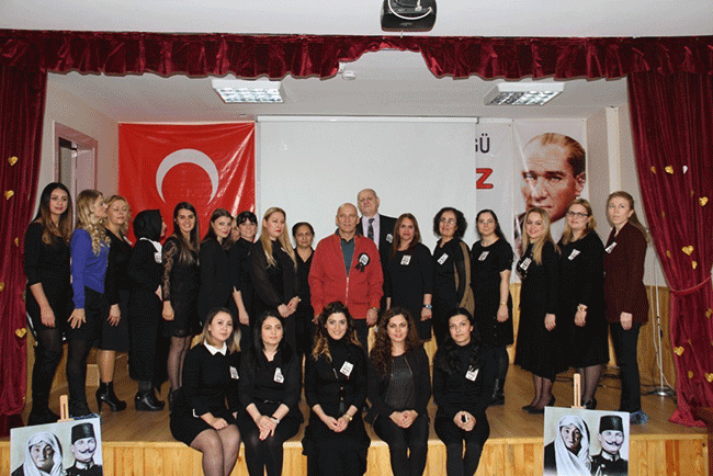 Atatürk'ün annesi Zübeyde Hanım unutulmadı