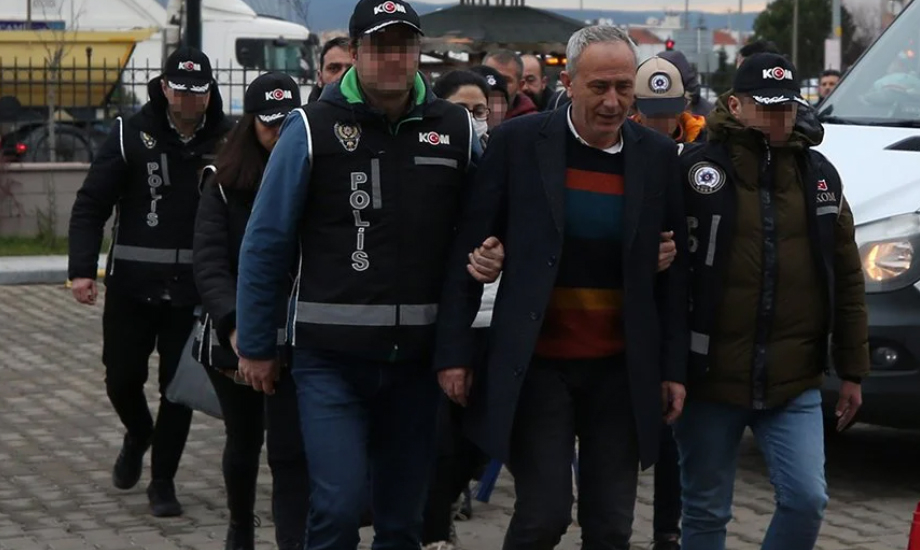 Gökçeada Belediye Başkanı Çetin adliyeye sevk edildi