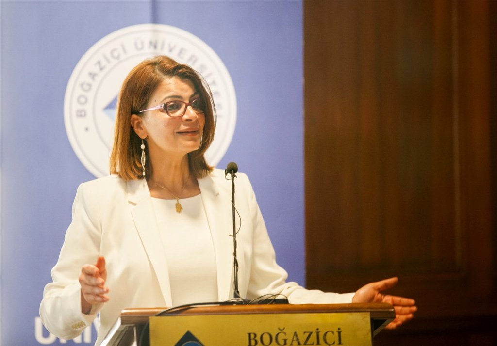 "Türkiye kadınlarıyla gurur duymalı"